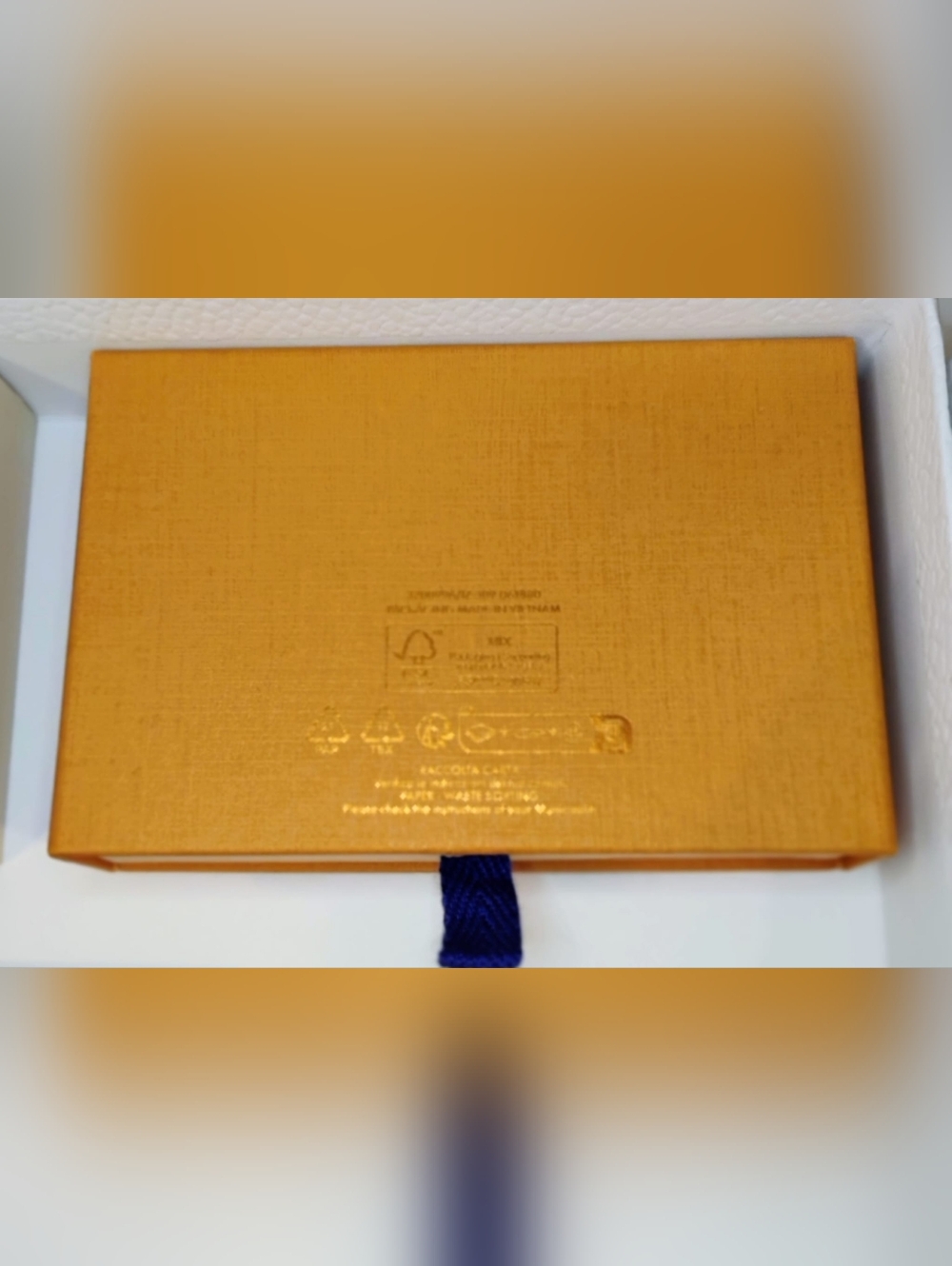 EUC Louis Vuitton Coin Pouch - Classic Monogram w/LV Box - Picture 14 of 14